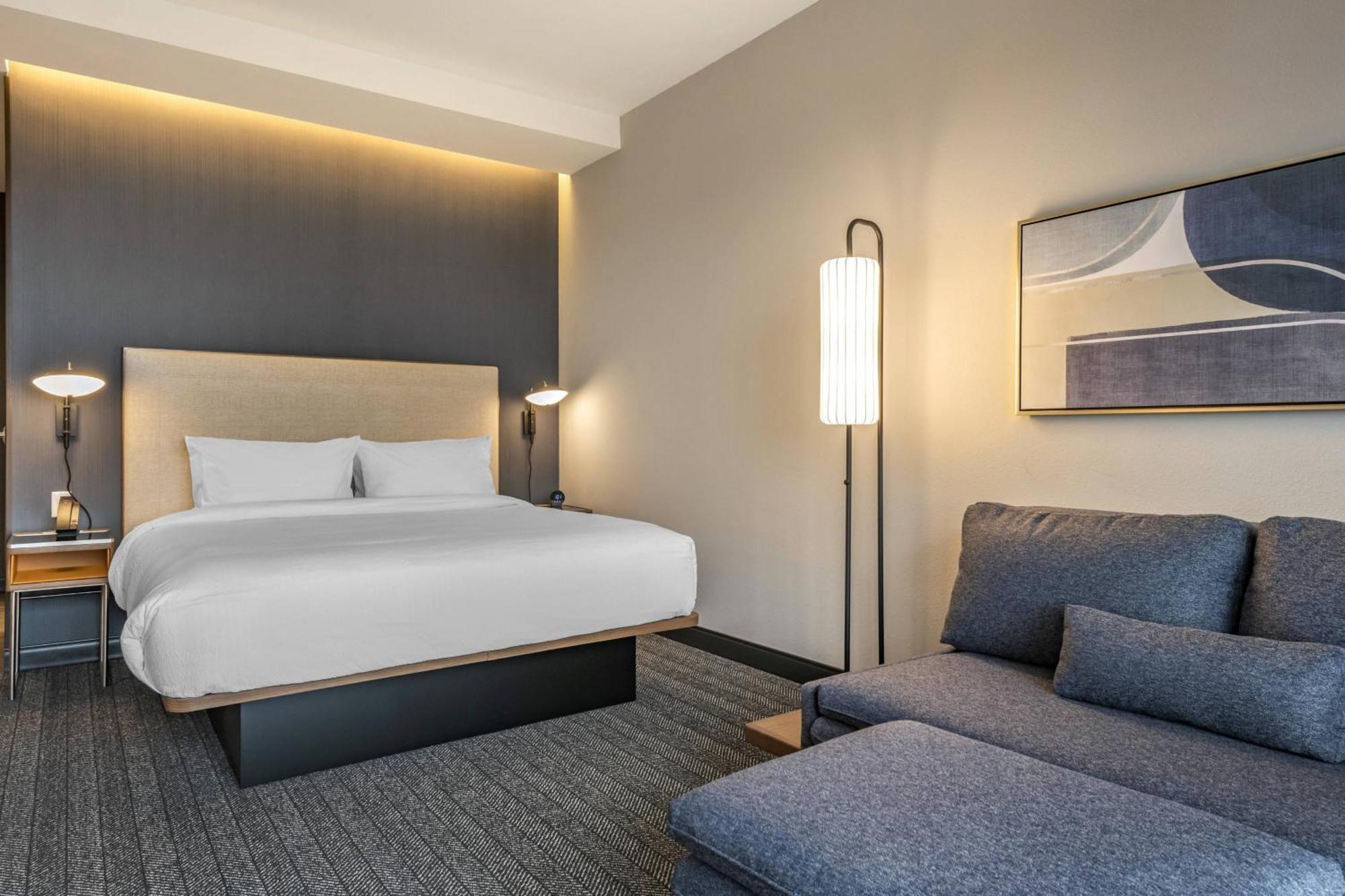 Courtyard By Marriott Fort Lauderdale Downtown Exterior photo